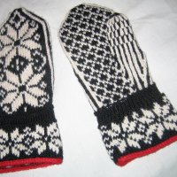 Norwegian mittens